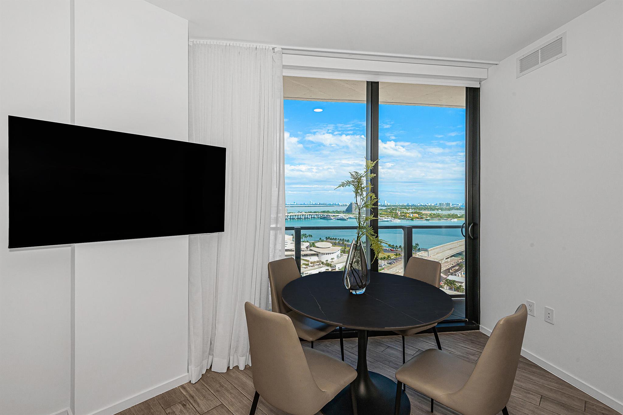 398 NE 5th Street 1609