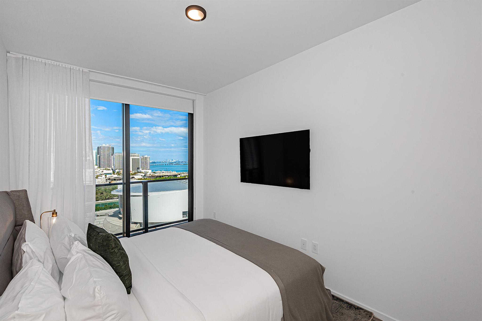 398 NE 5th Street 1609