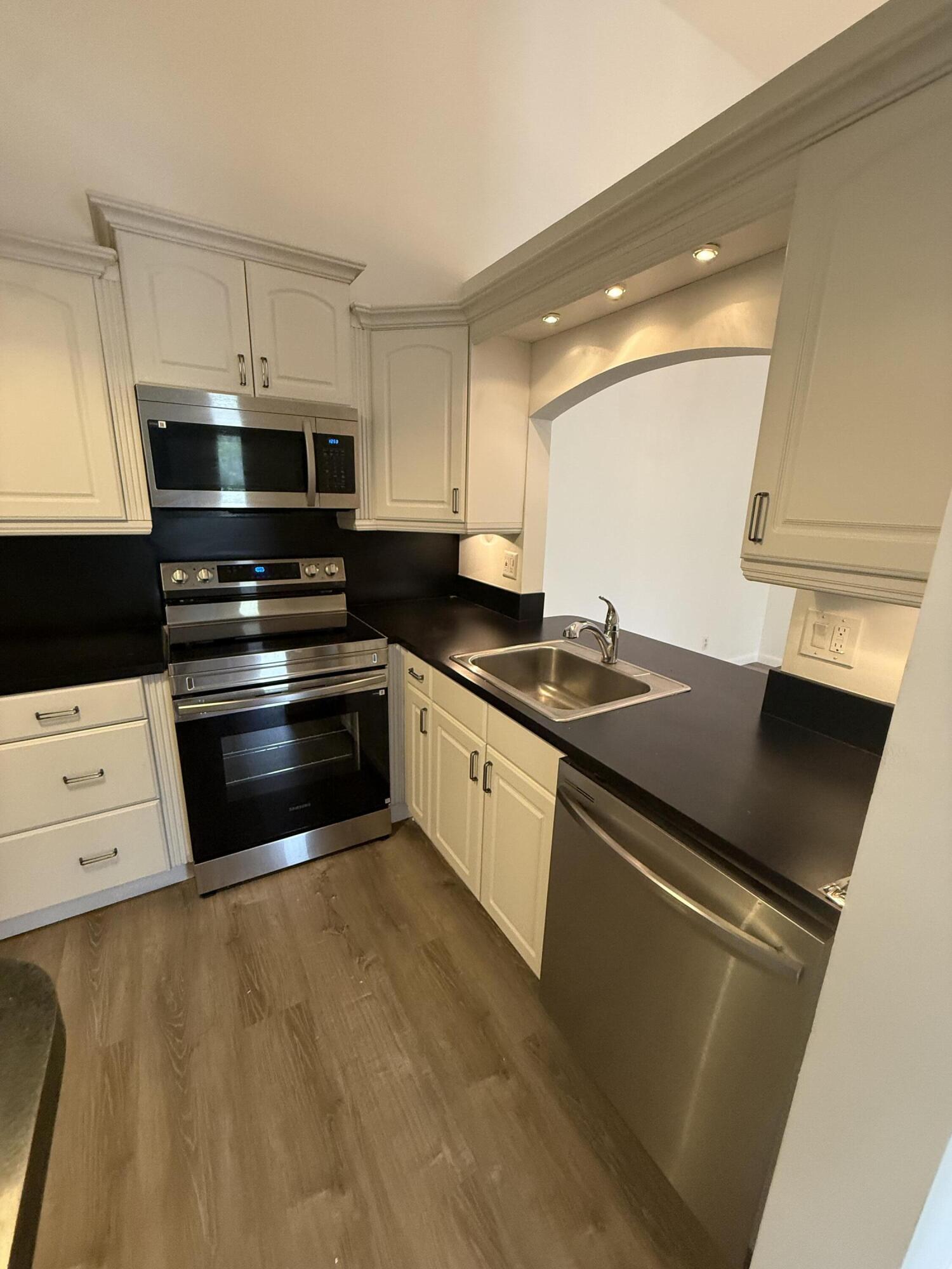 6342 Chasewood Drive E