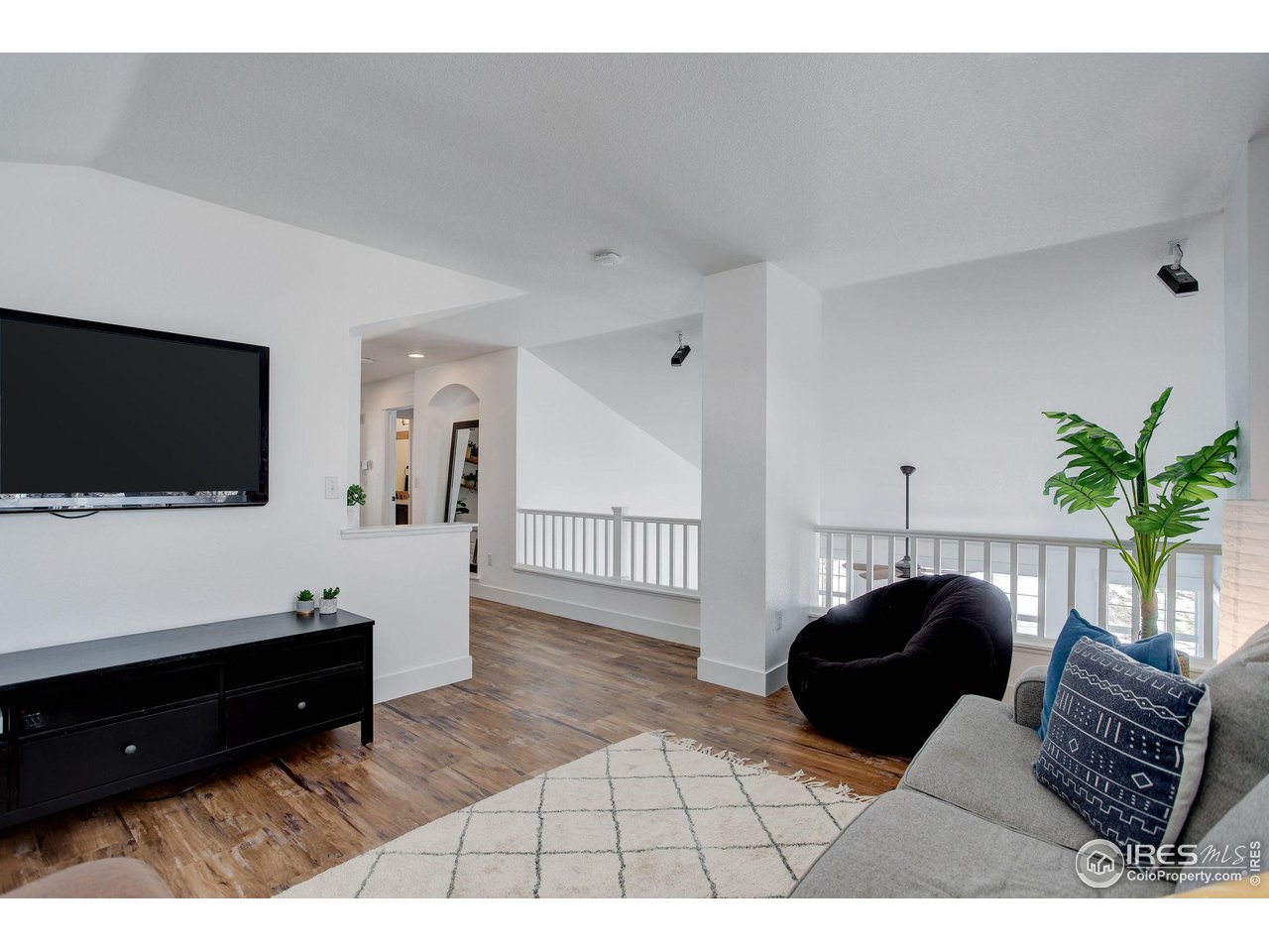 2729 Meadow Mountain Trl