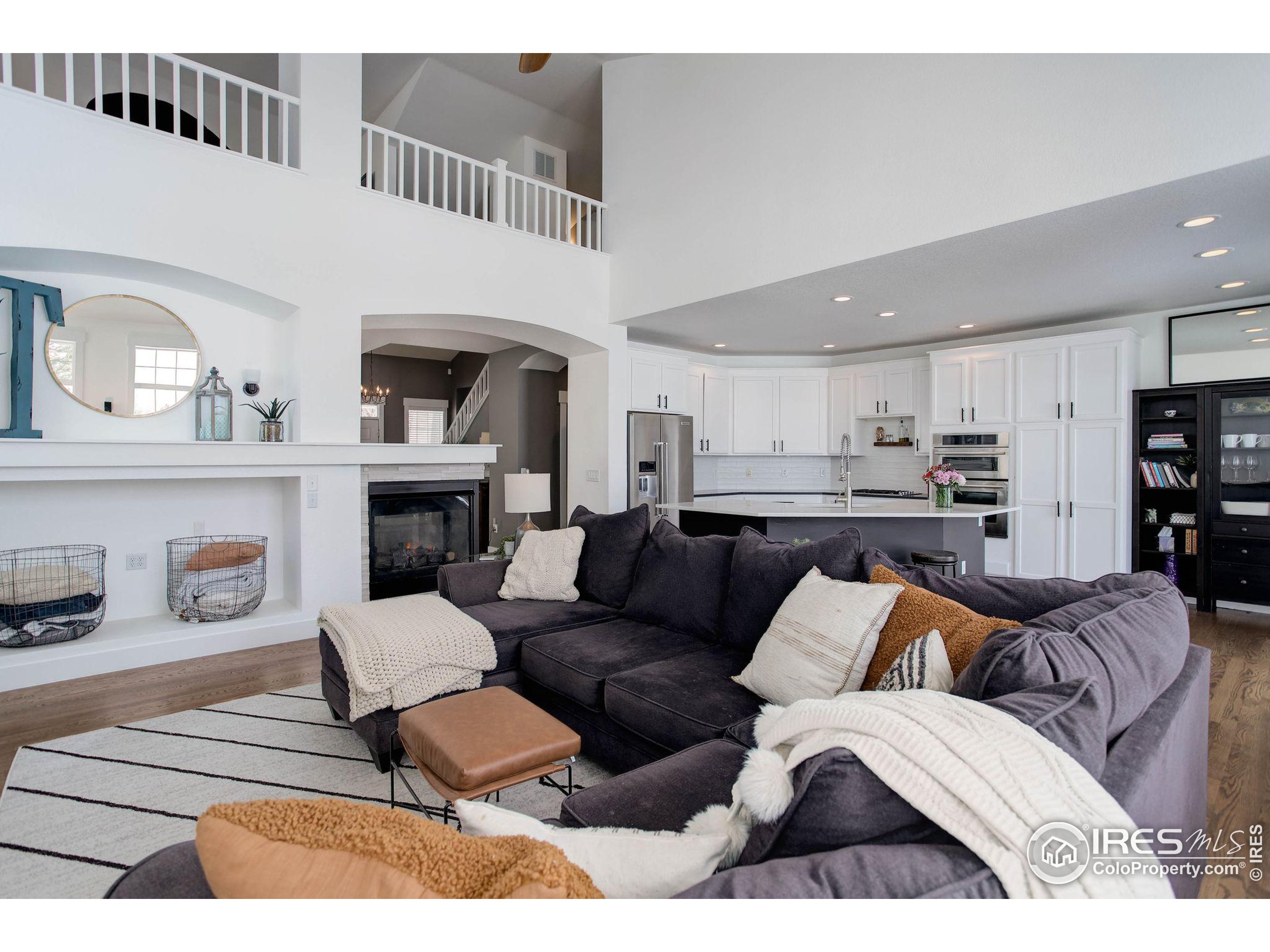 2729 Meadow Mountain Trl