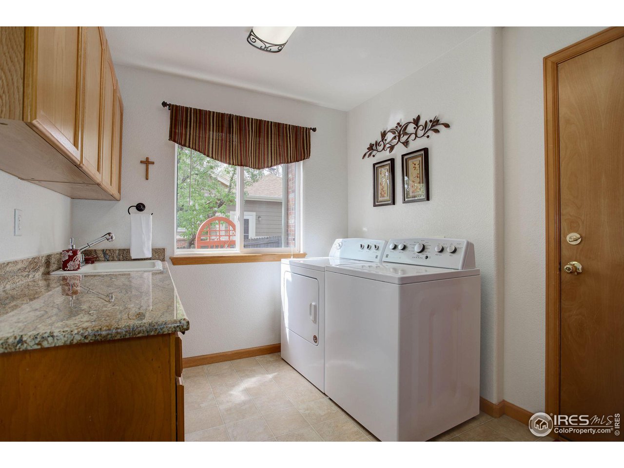 381 Baker Ln