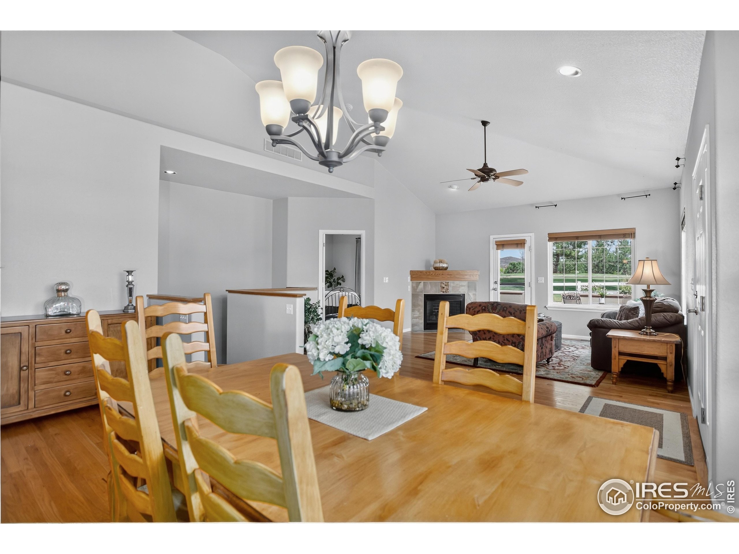 446 Rossum Dr