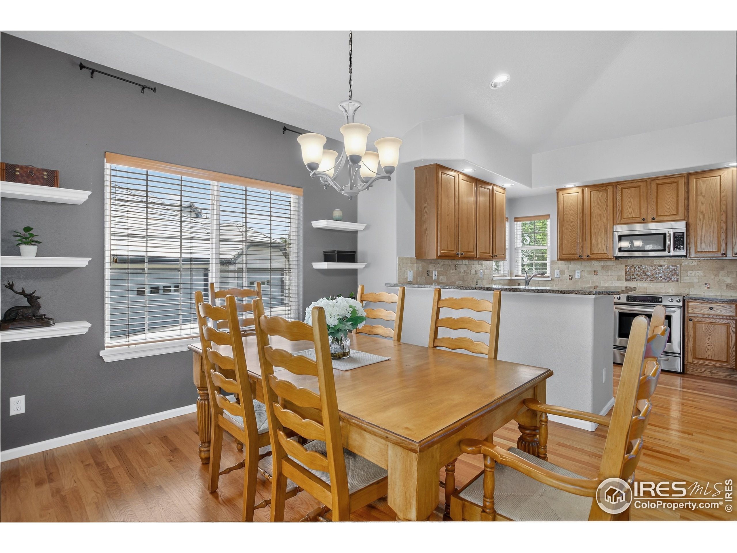 446 Rossum Dr