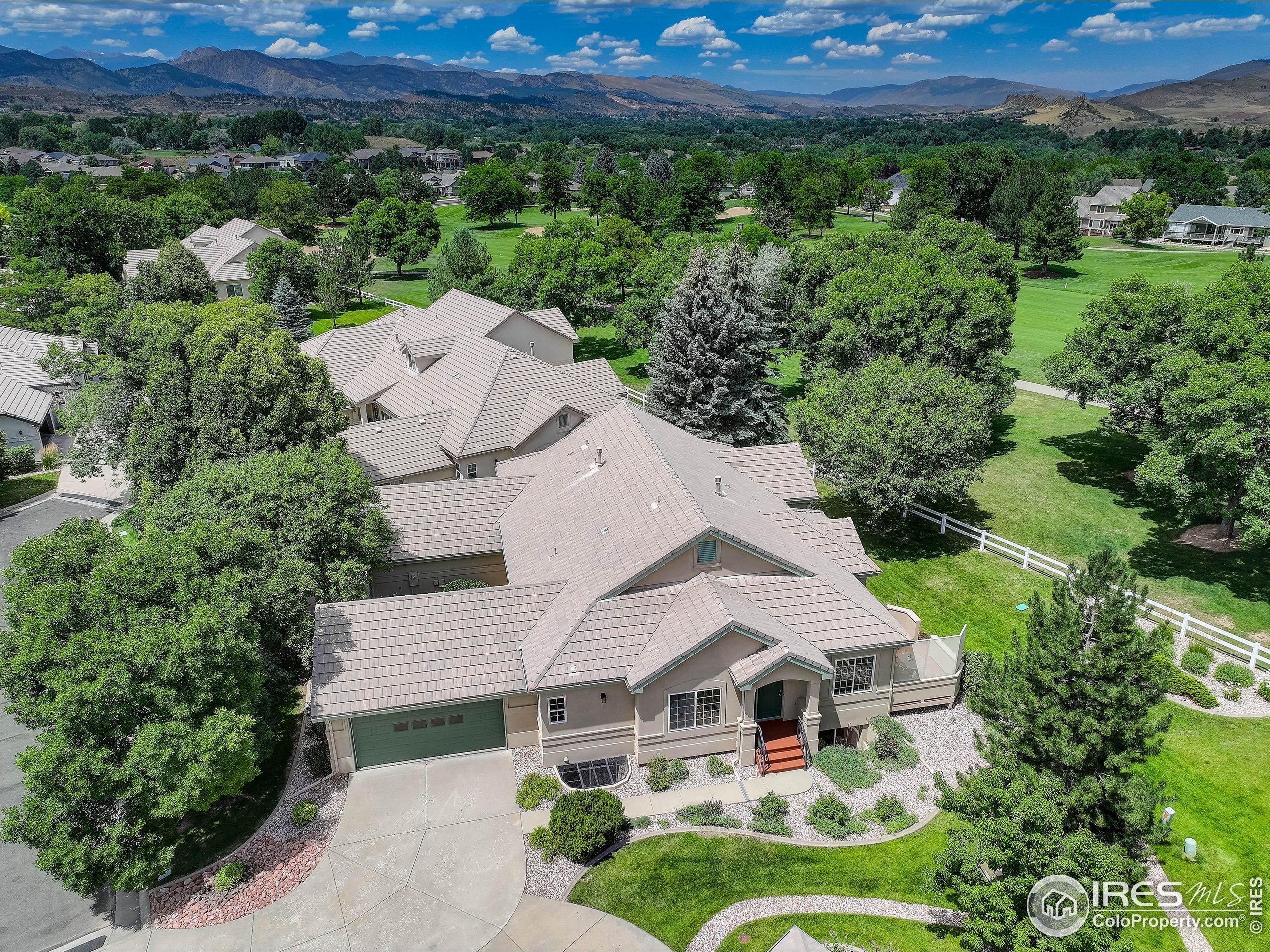 446 Rossum Dr