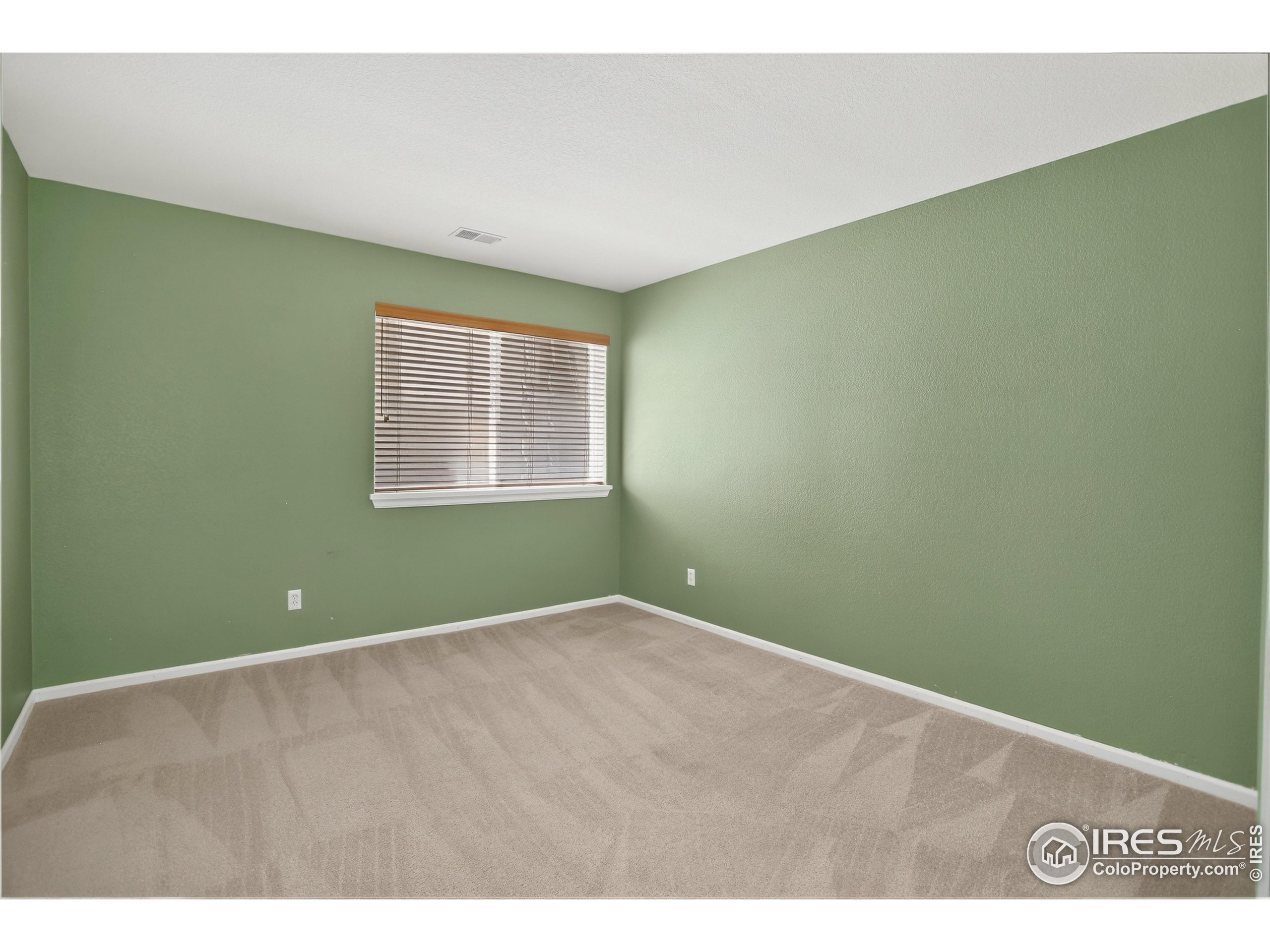 446 Rossum Dr