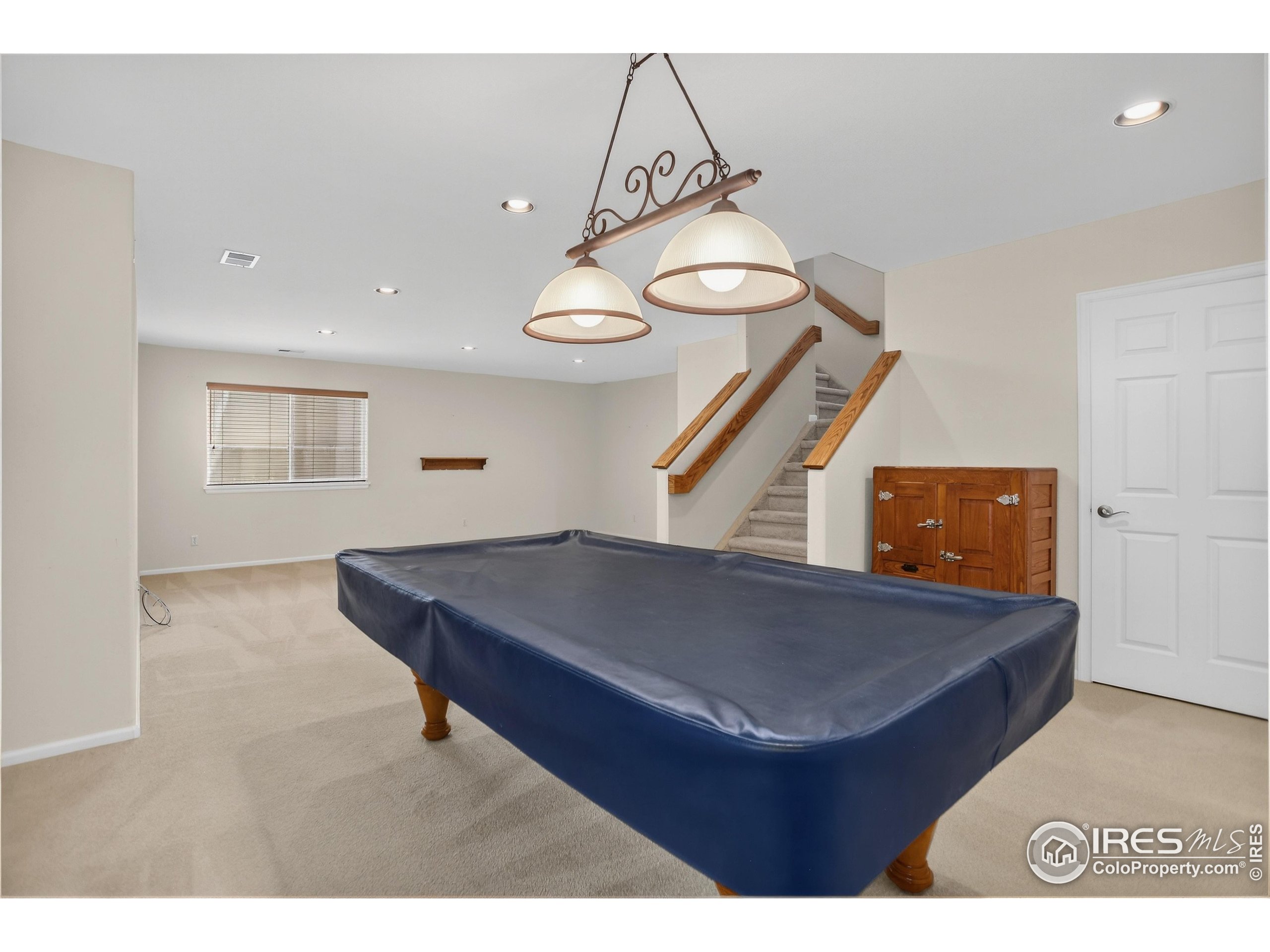 446 Rossum Dr