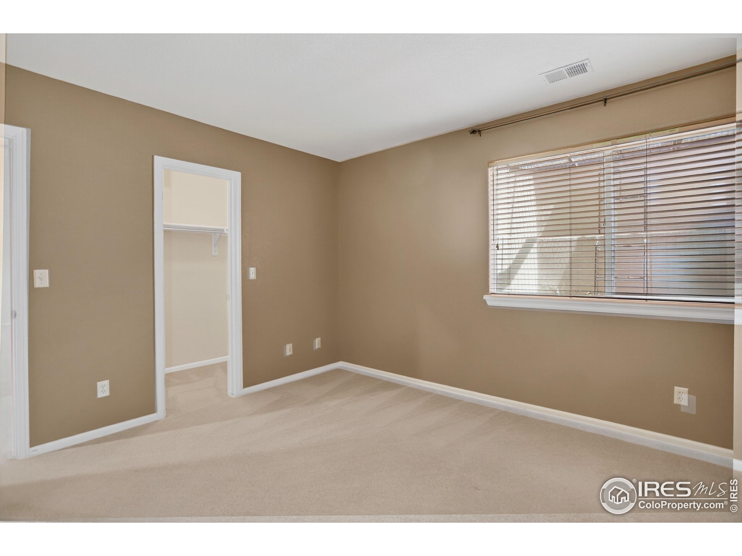 446 Rossum Dr