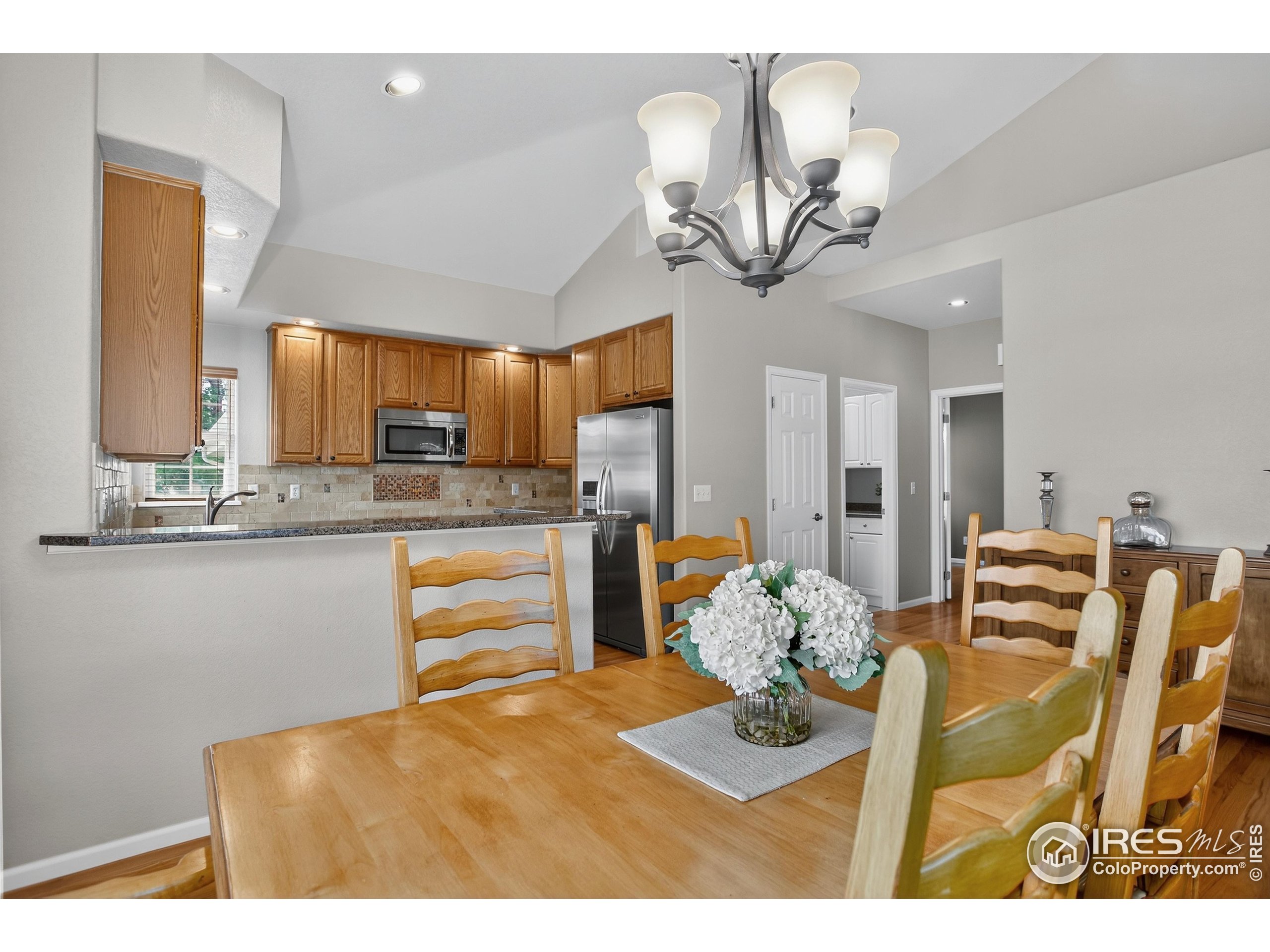 446 Rossum Dr