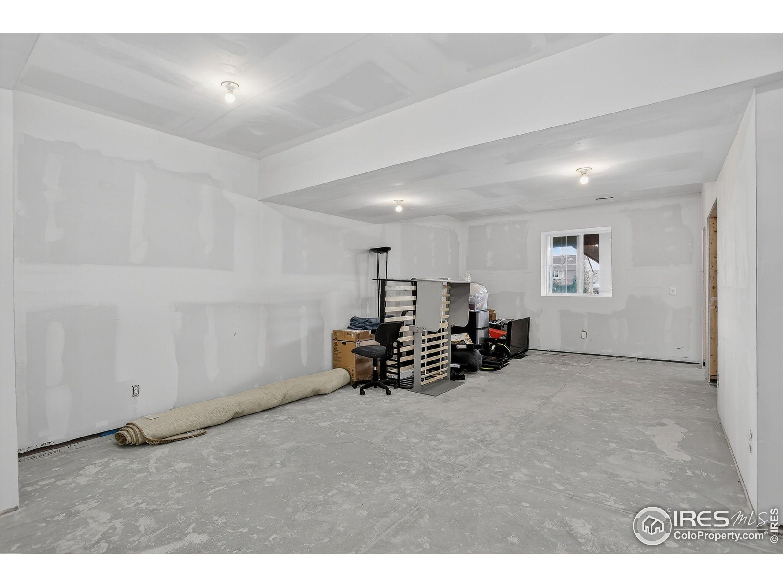 1920 Miranda Rd