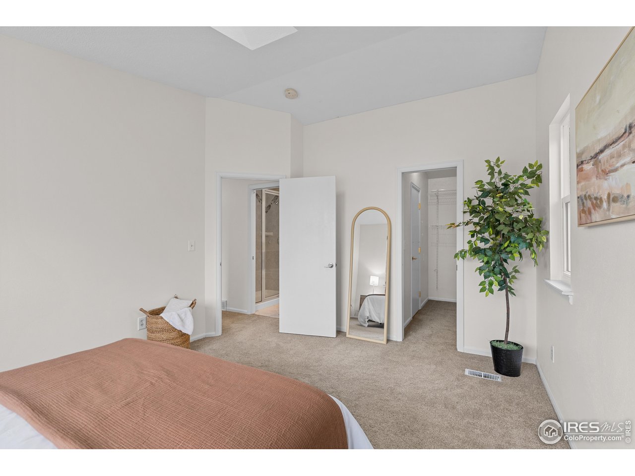 196 Lincoln Cir Louisville