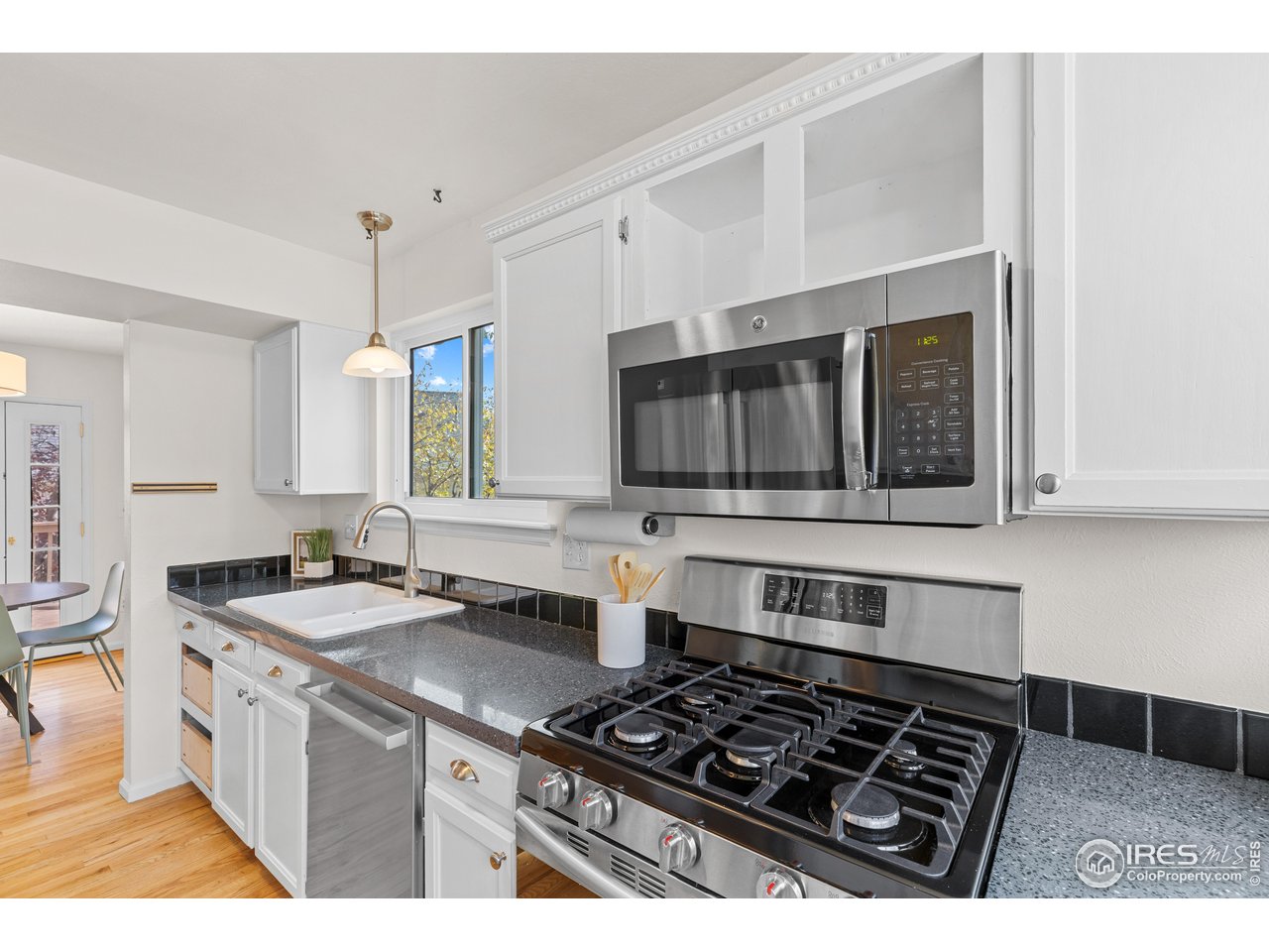 196 Lincoln Cir Louisville