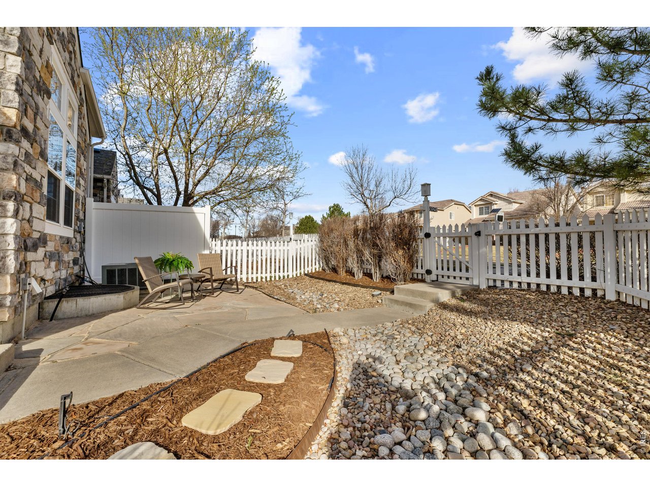 5025 Ladies Tresses Pl