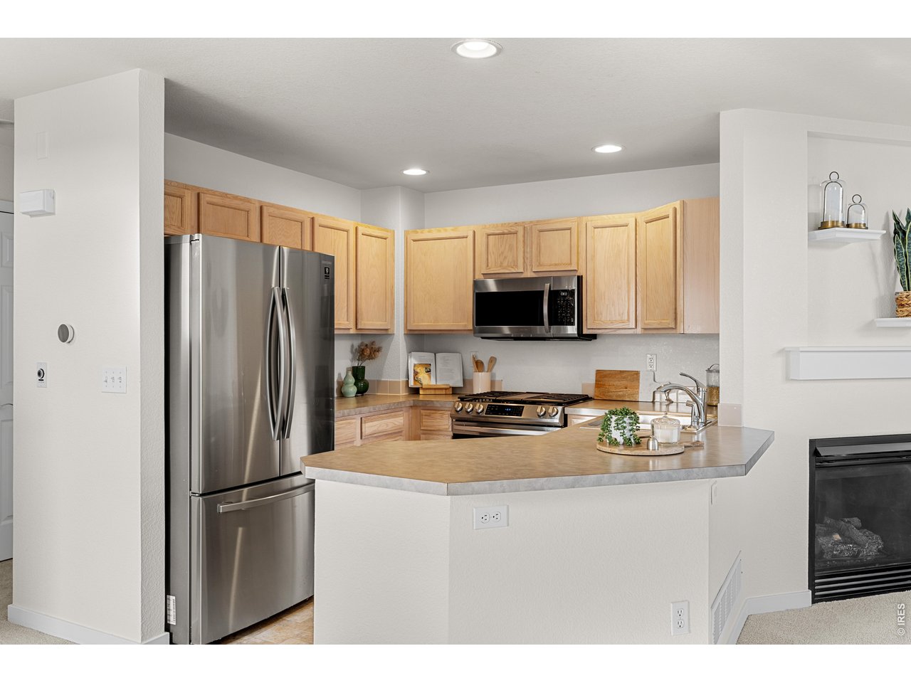 5025 Ladies Tresses Pl