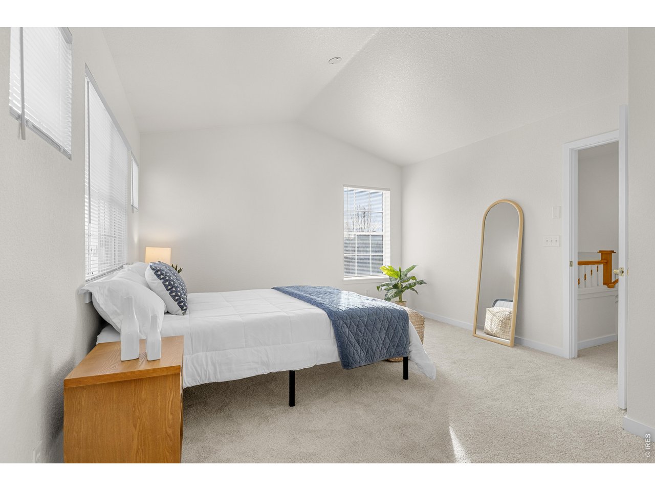 5025 Ladies Tresses Pl