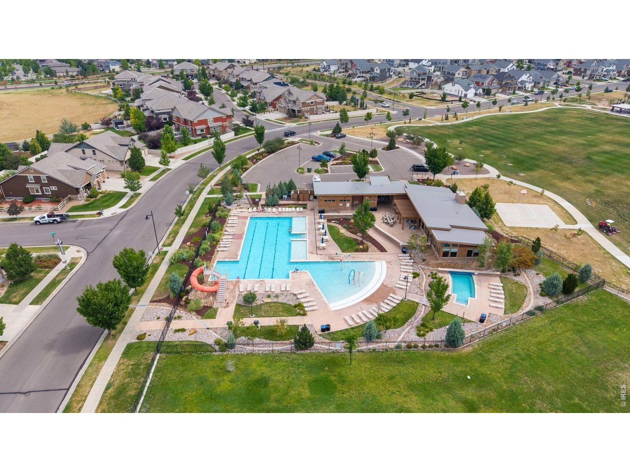 1027 Highview Dr
