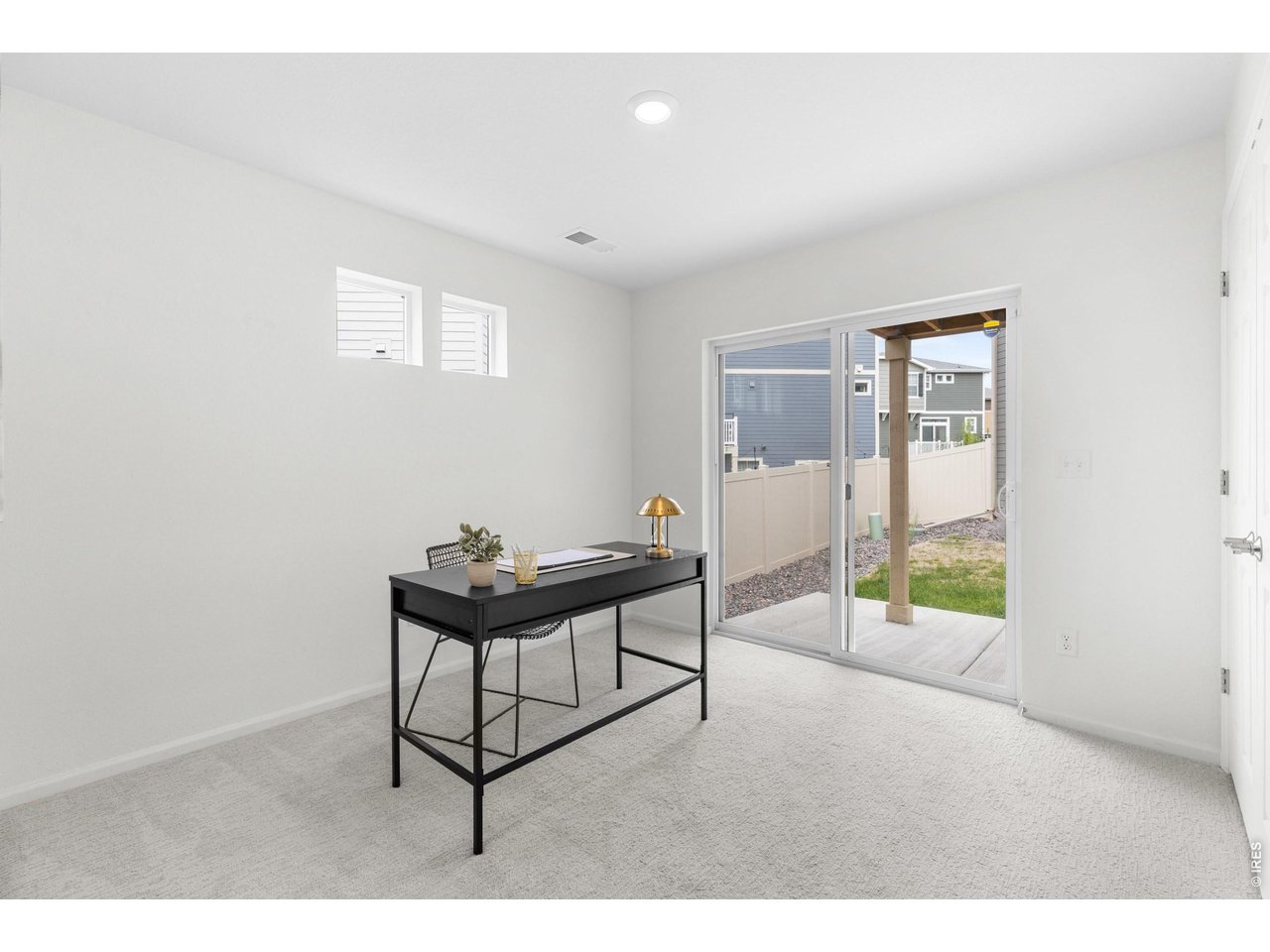 1027 Highview Dr