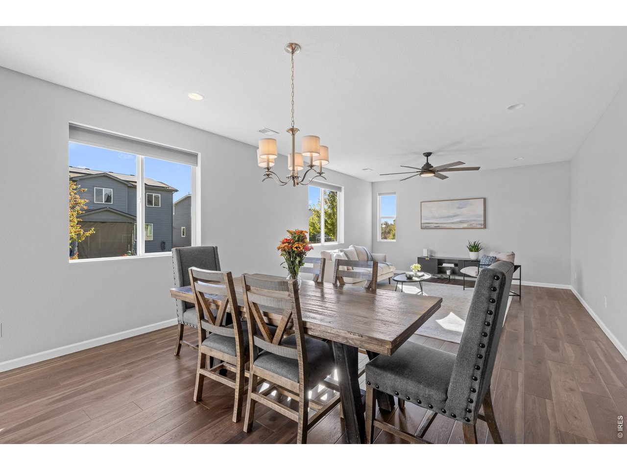 1 Morgan Cir S