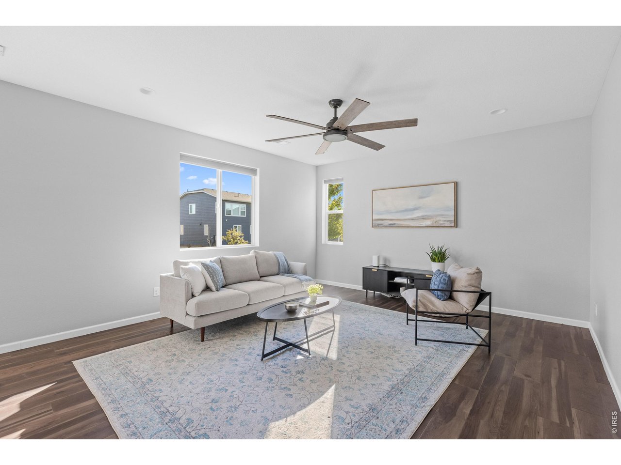 1 Morgan Cir S
