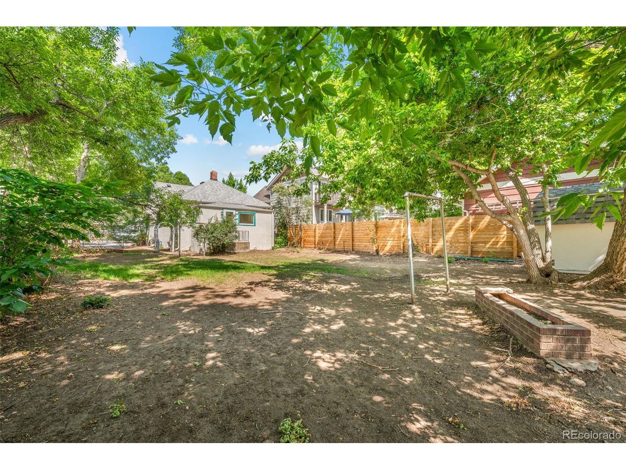 1008 La Farge Ave