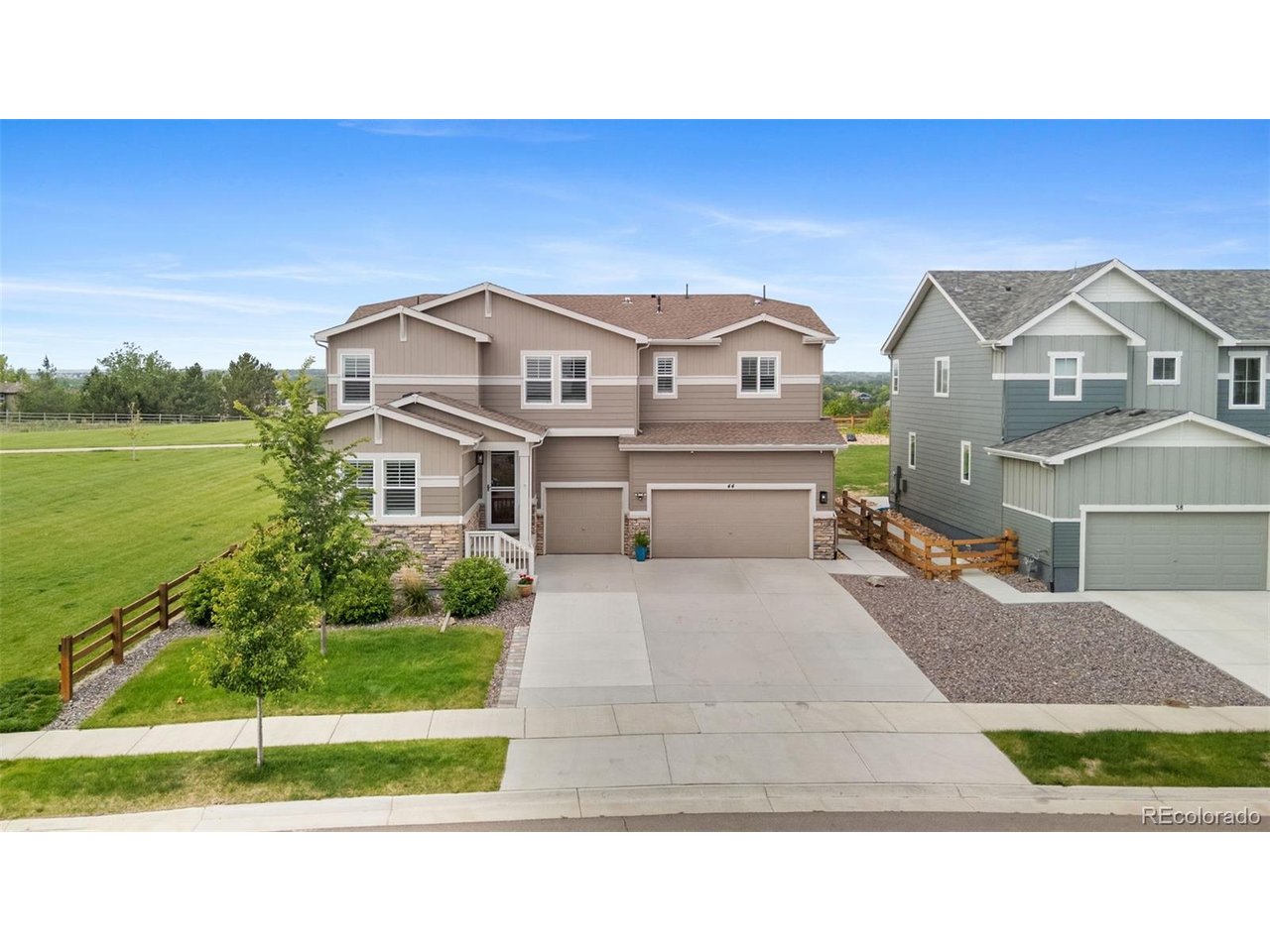 44 Morgan Cir S