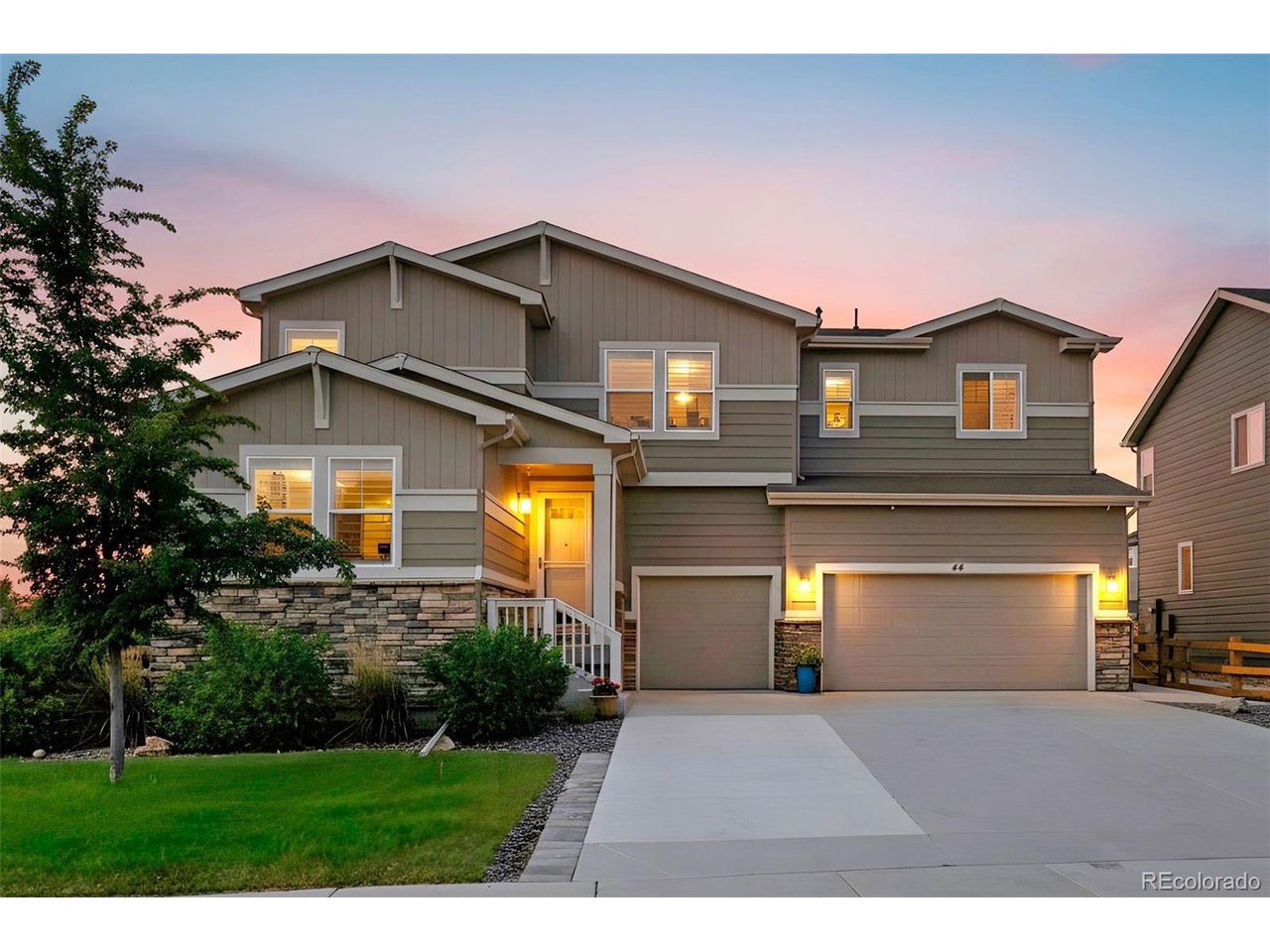 44 Morgan Cir S