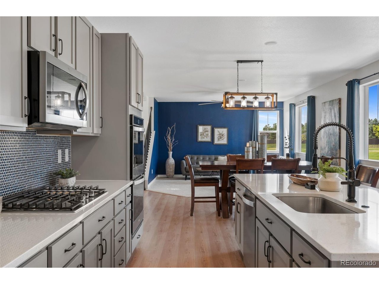 44 Morgan Cir S