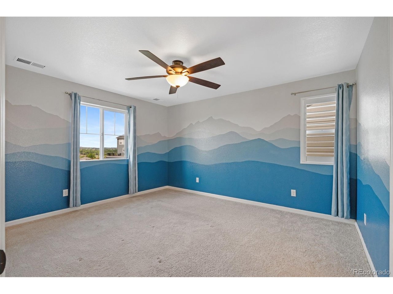 44 Morgan Cir S