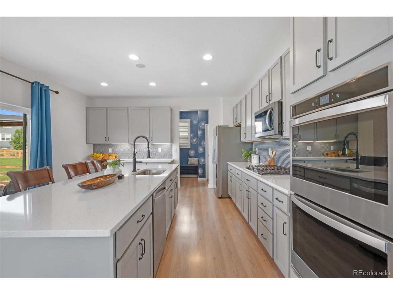 44 Morgan Cir S