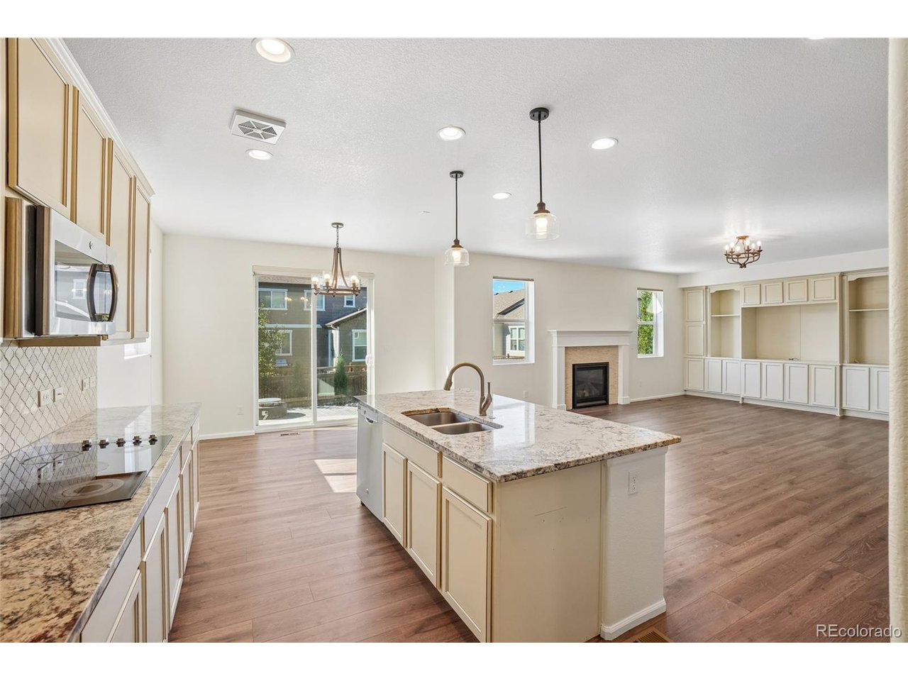 3405 Quicksilver Rd