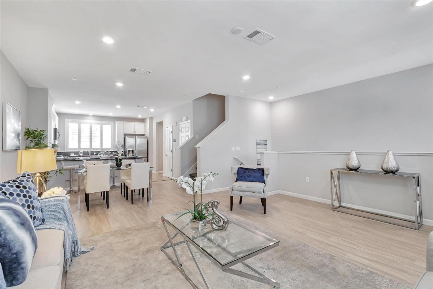 3097 Lina Street 3