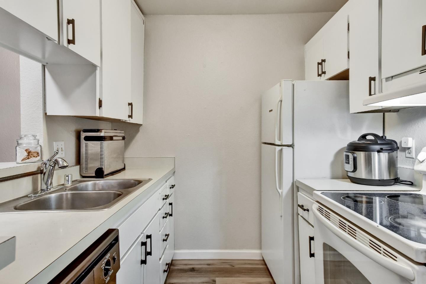 377 Mandarin Drive 305