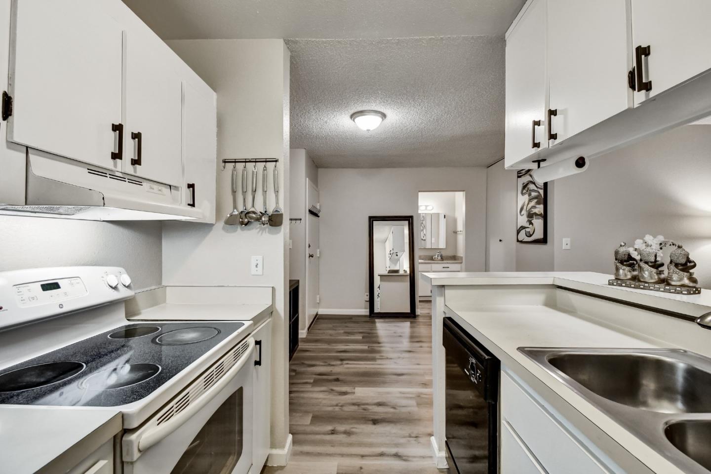 377 Mandarin Drive 305