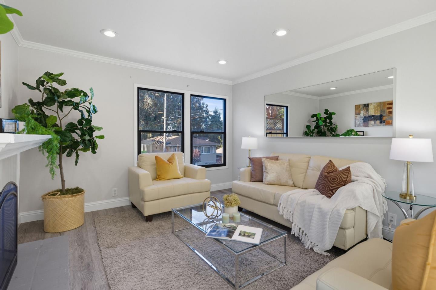 2161 Rollingwood Drive
