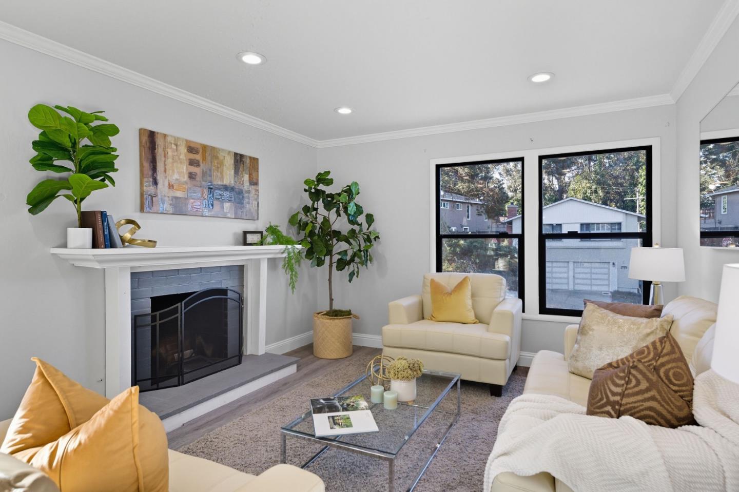 2161 Rollingwood Drive