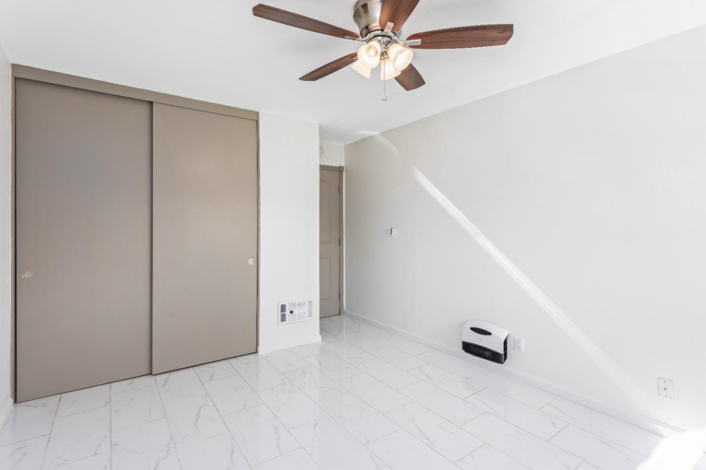 5510 Armitos Avenue 1