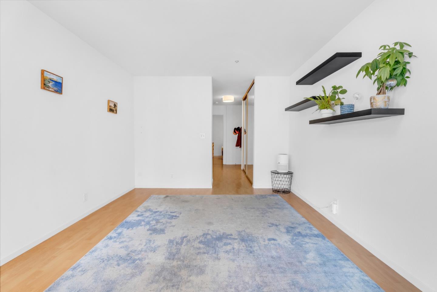 1930 Mission Street 4