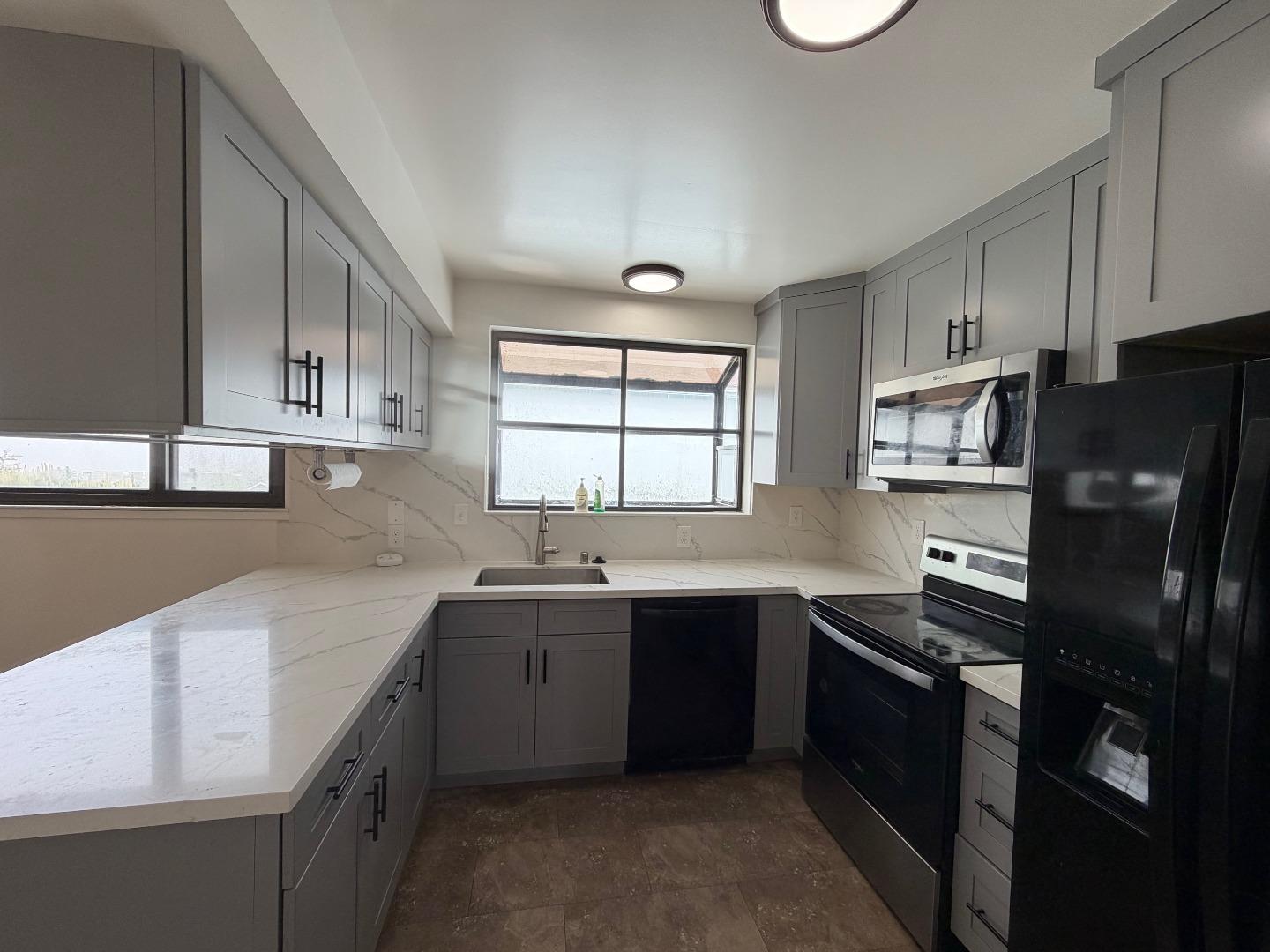 295 Edgewood DR