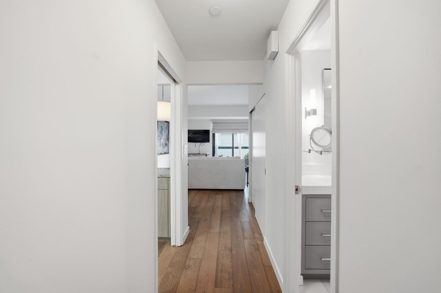 1 Daniel Burnham CT 307