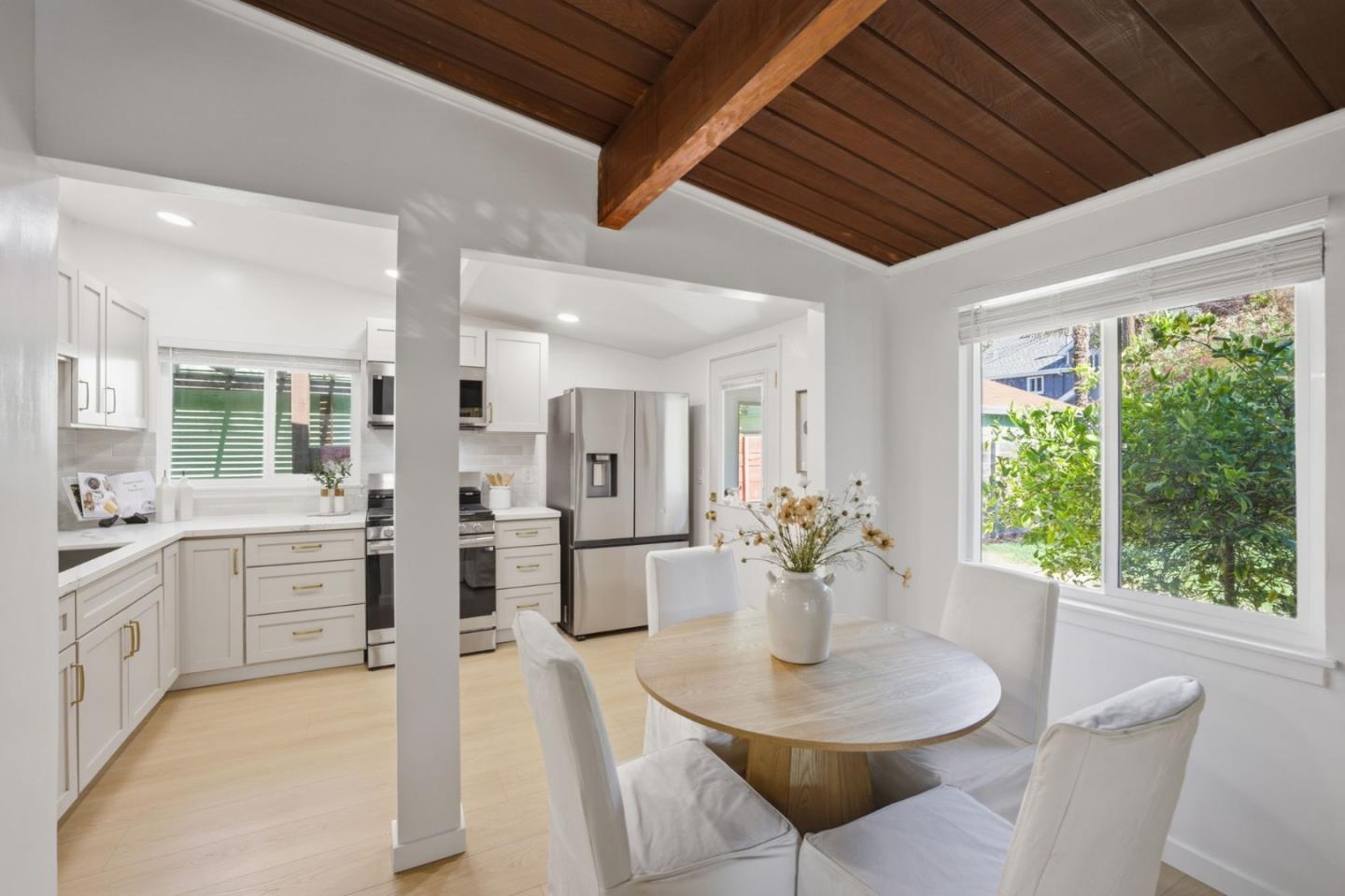 2310 Peachtree Lane