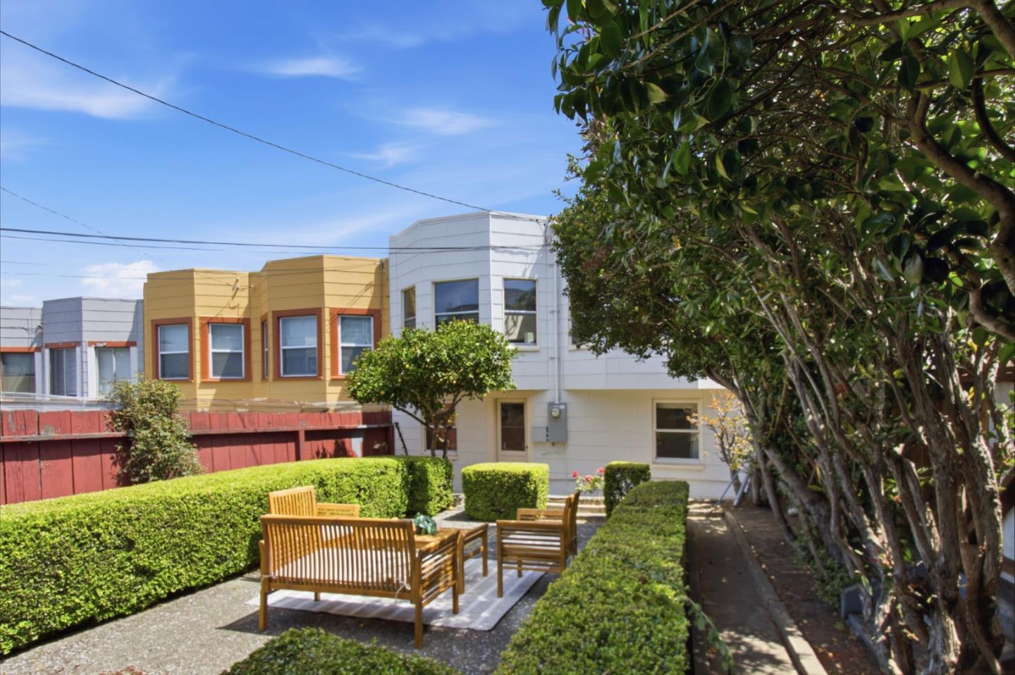 35 Castle Manor AVE