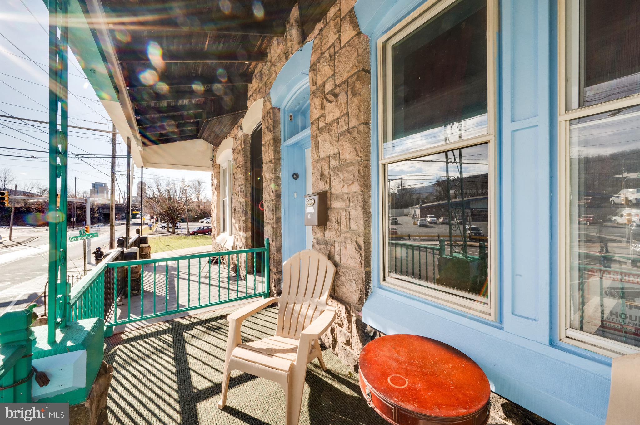 602 N 6TH STREET