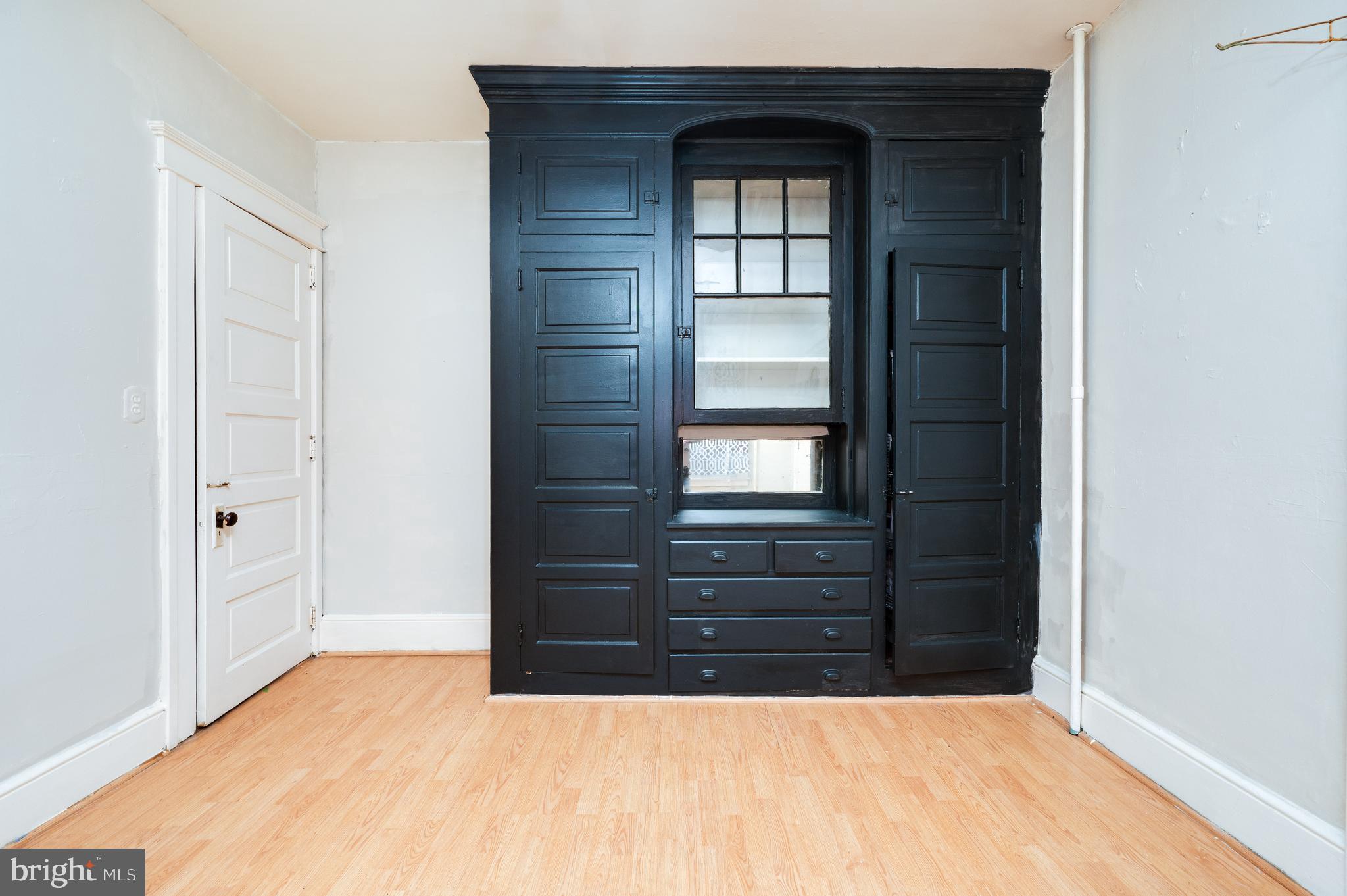 29 E 4TH STREET