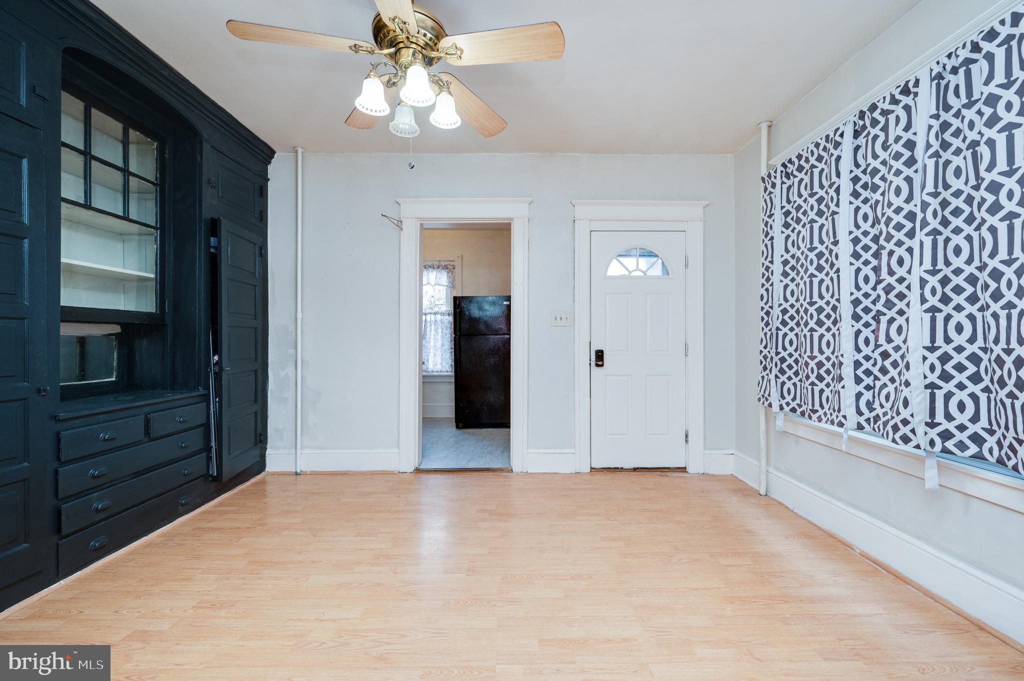 29 E 4TH STREET