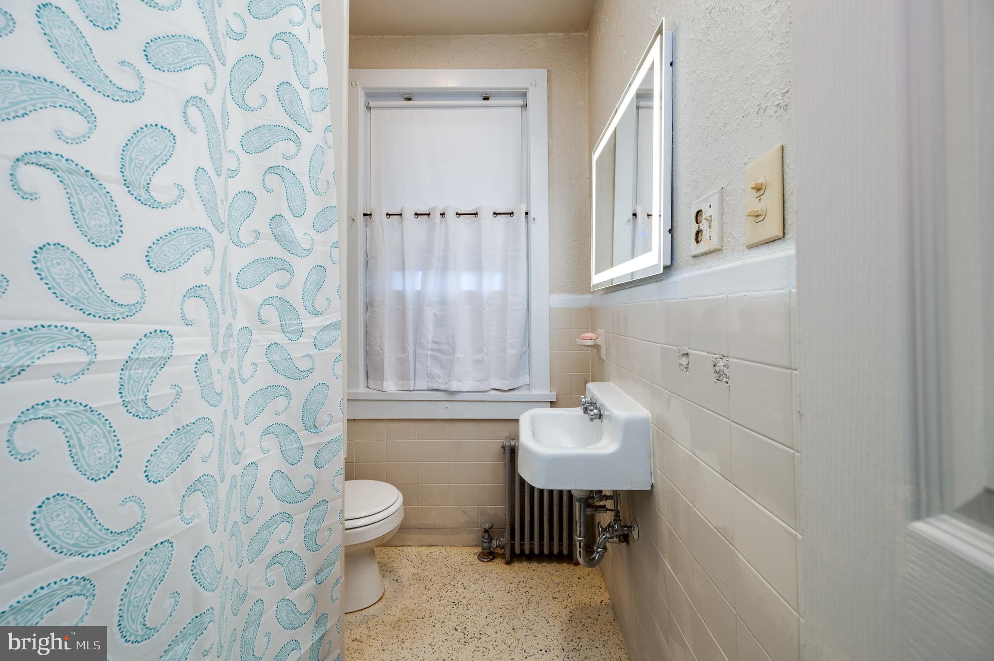 29 E 4TH STREET