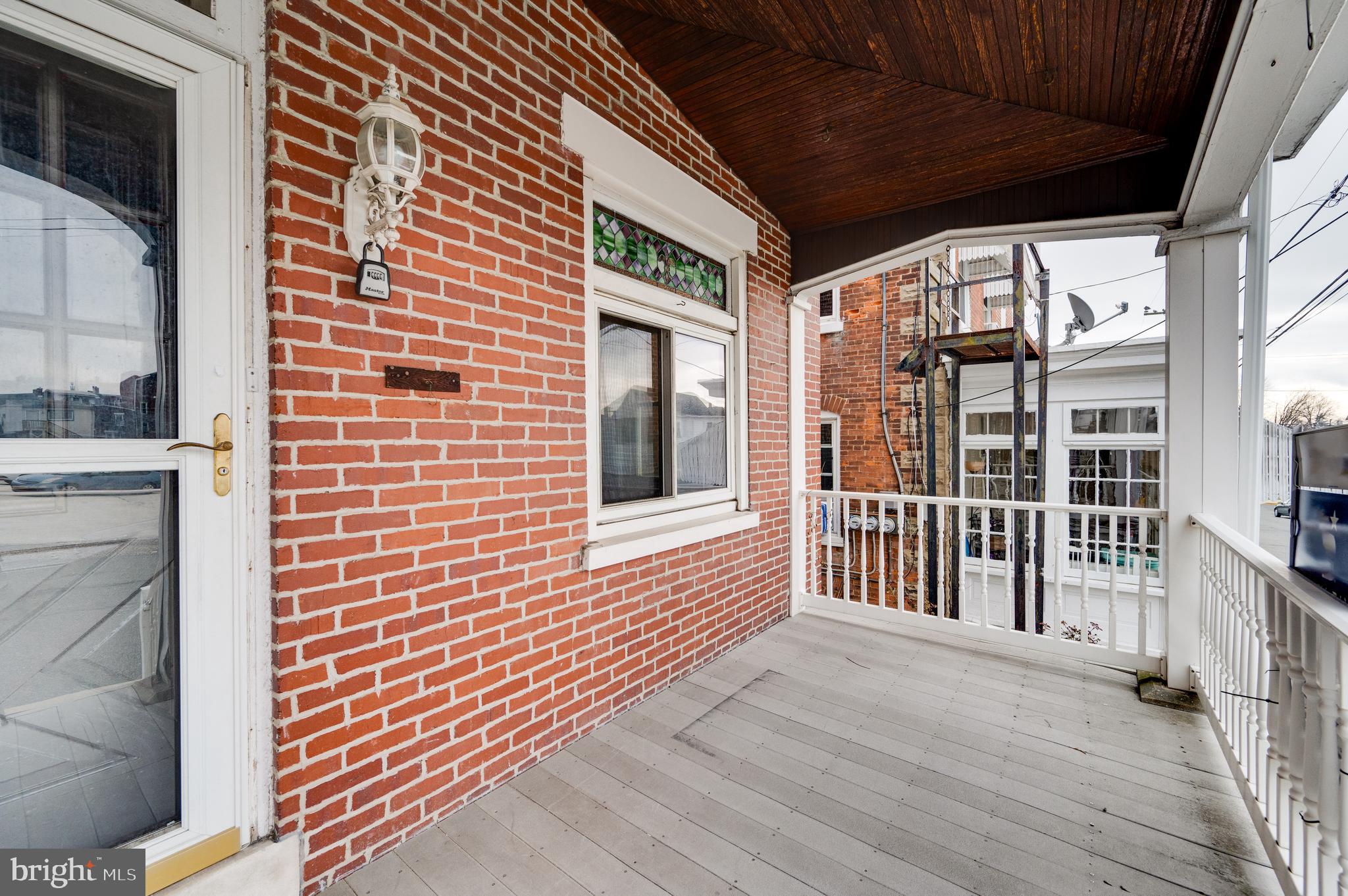 29 E 4TH STREET