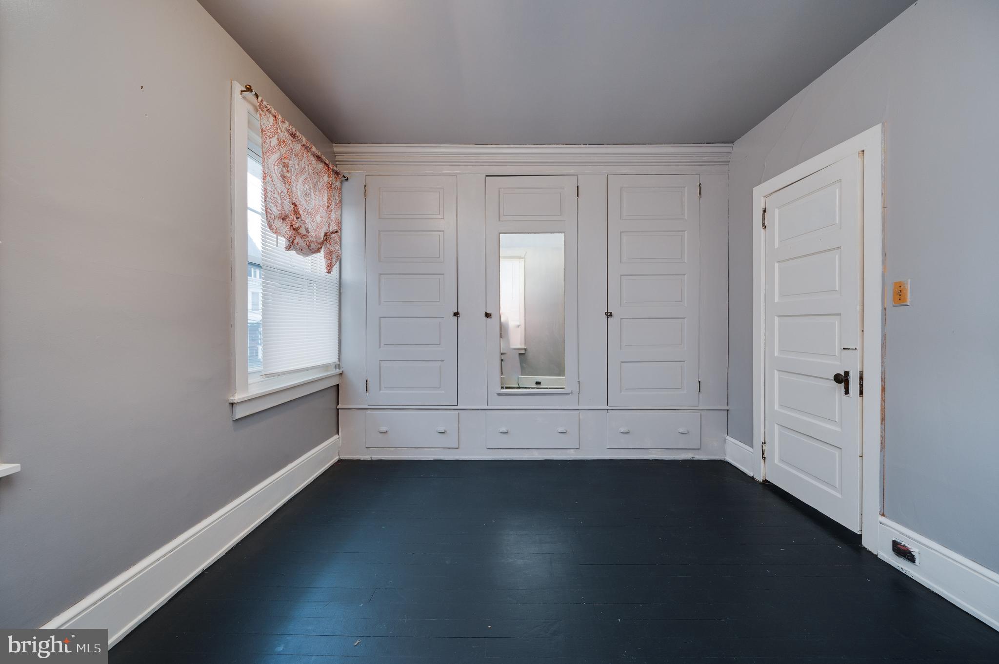 29 E 4TH STREET