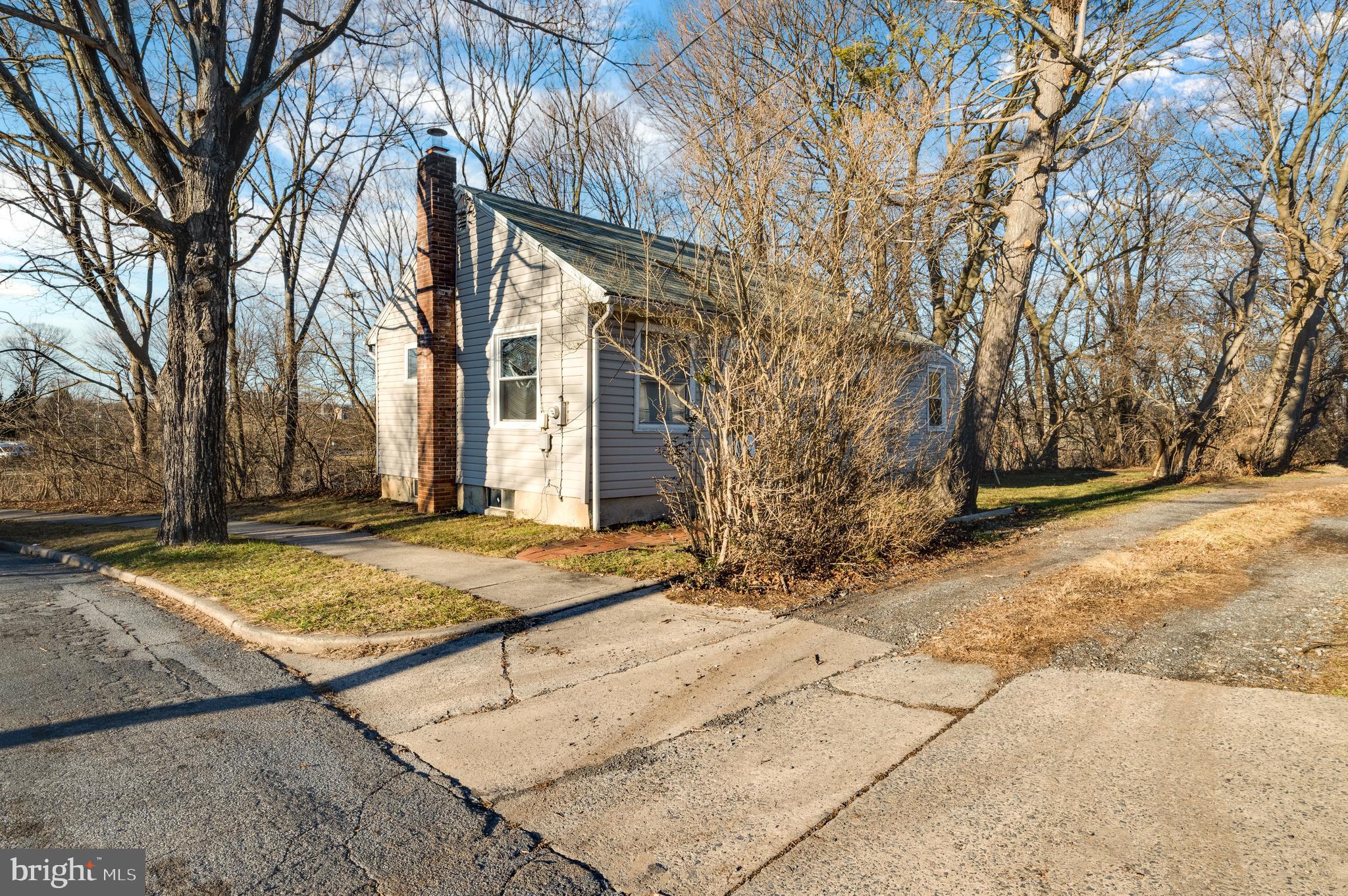 713 N 7TH STREET