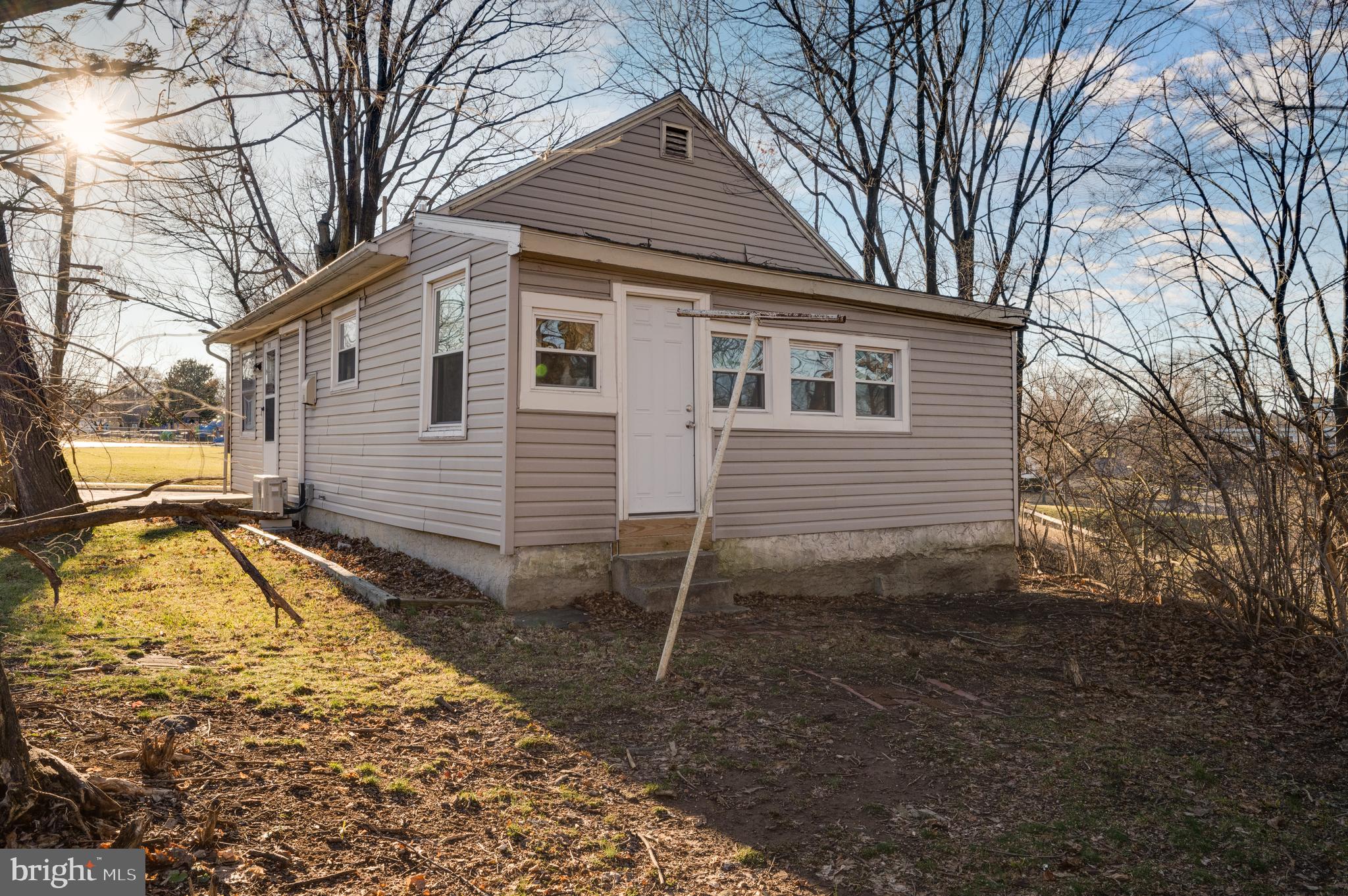 713 N 7TH STREET