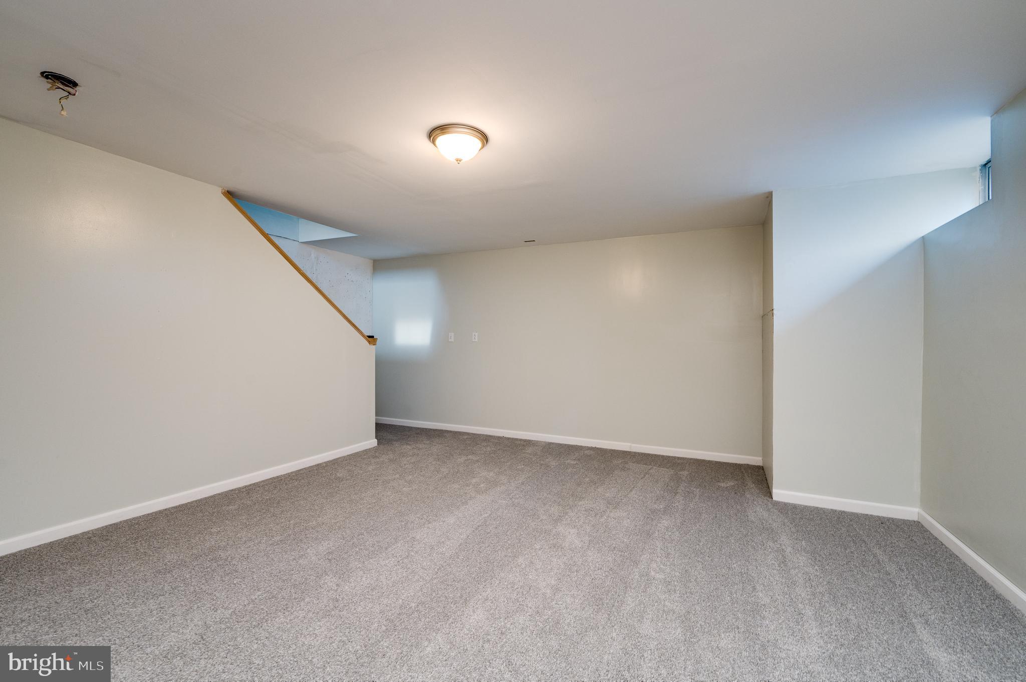 326 DOGWOOD LANE